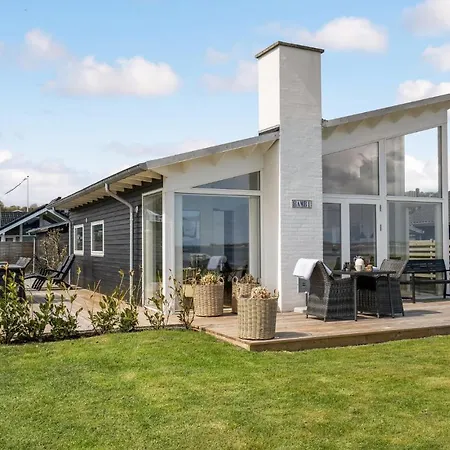 3 Bedroom Stunning In Casa vacanze *